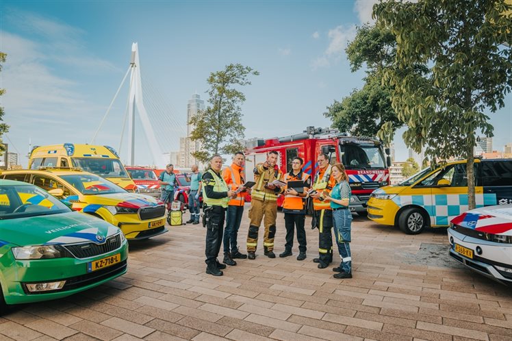 4153-Megin-Zondervan